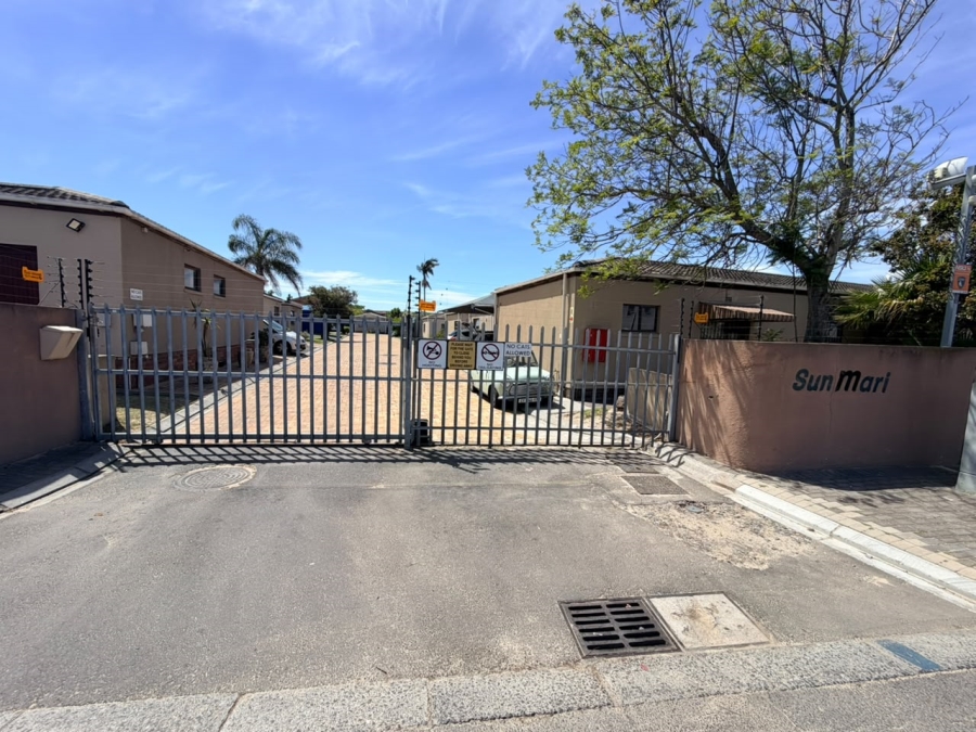 To Let 2 Bedroom Property for Rent in St Michaels Western Cape